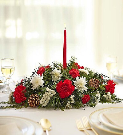 Traditional Christmas Centerpiece